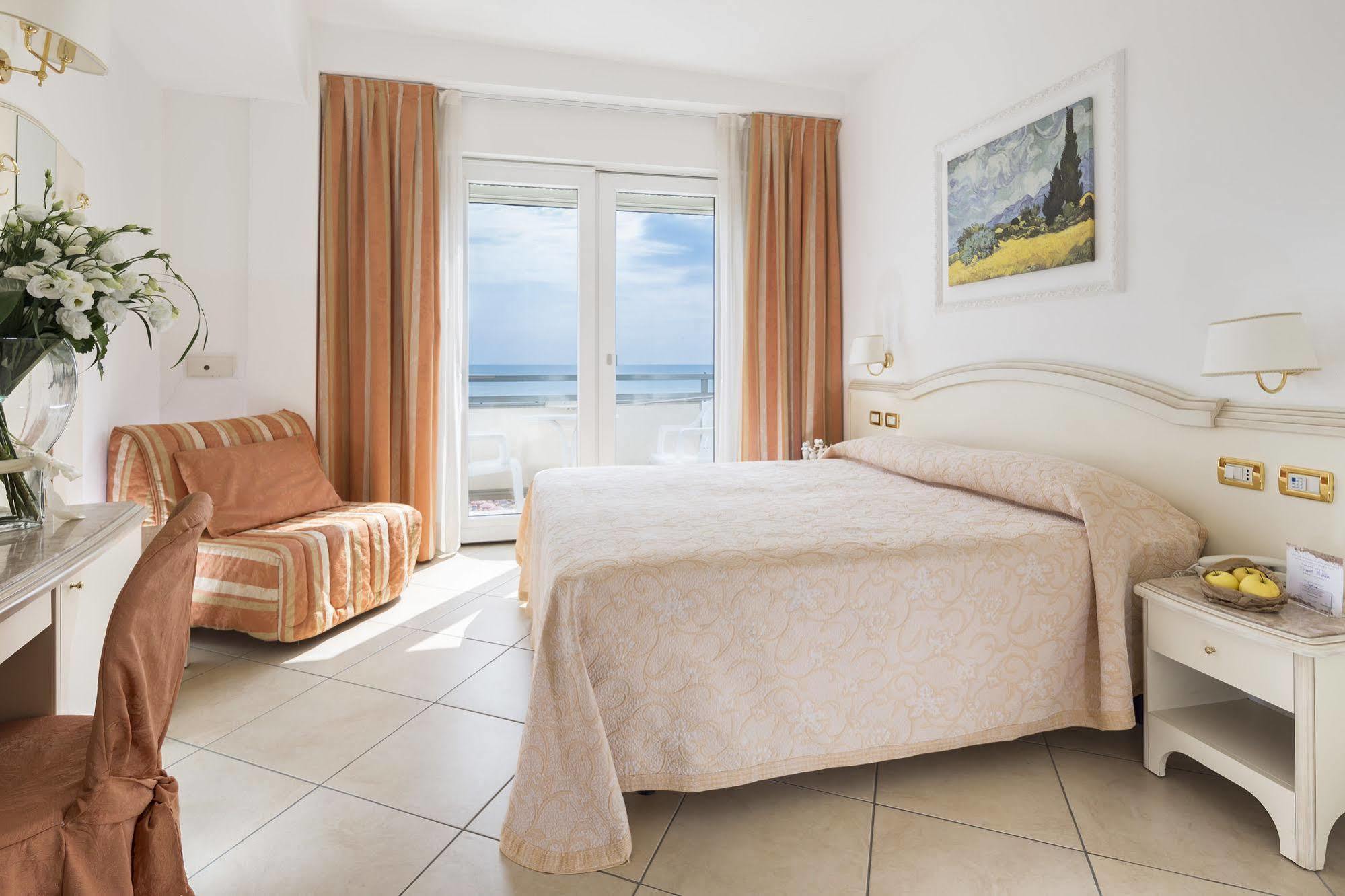 Hotel Acapulco Milano Marittima Kültér fotó