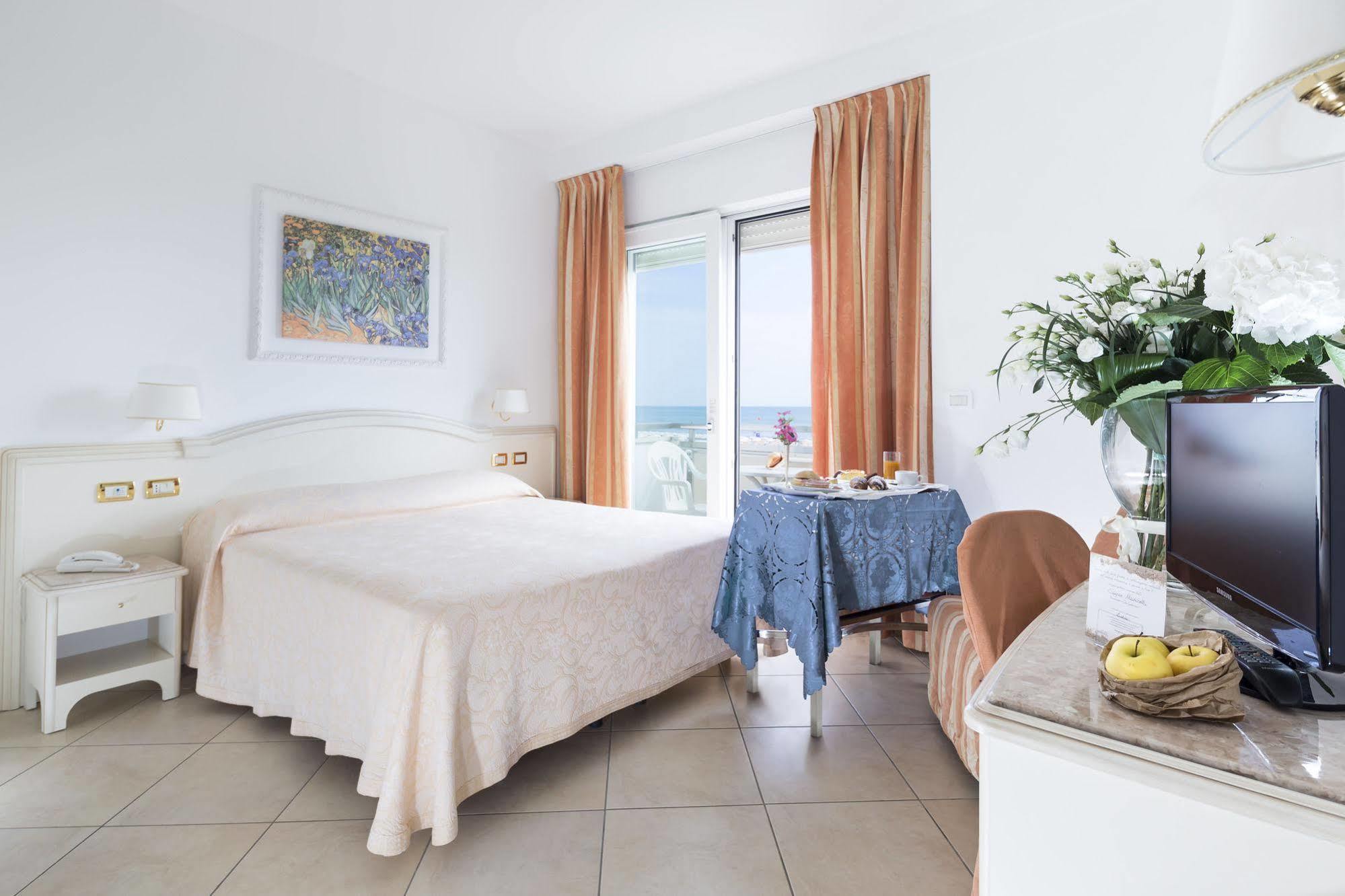 Hotel Acapulco Milano Marittima Kültér fotó